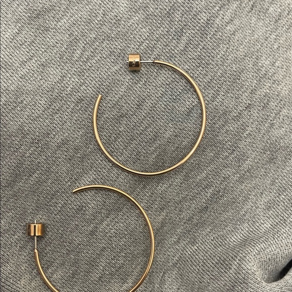 MICHEAL KORS HOOPS - Picture 2 of 2